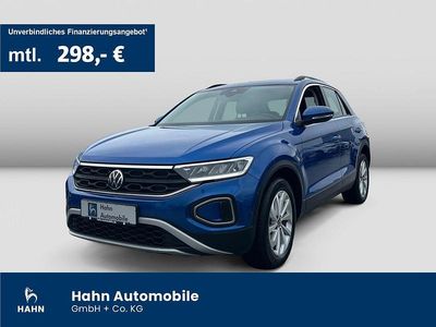 Gebraucht VW T-Roc Life 110 PS (80 kW) 2023 Ravennablau metallic SUV