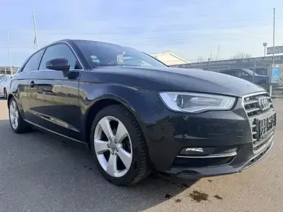 Gebraucht Audi A3 Ambition 140 PS (102 kW) 2014 Schwarz Limousine