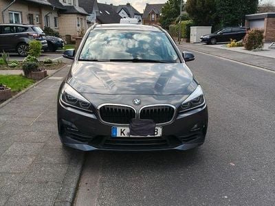 Gebraucht BMW 218 Active Tourer 150 PS (110 kW) 2018 Grau Van / Kleinbus