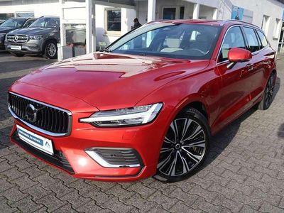 Fusion red Gebraucht 2022 Volvo V60 Plus Kombi | 33.940 € (Guter Preis)