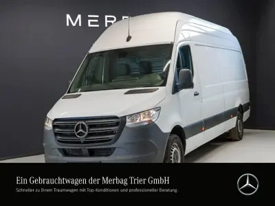 Używany Mercedes Sprinter 170 KM (125 kW) 2022 Biały Van