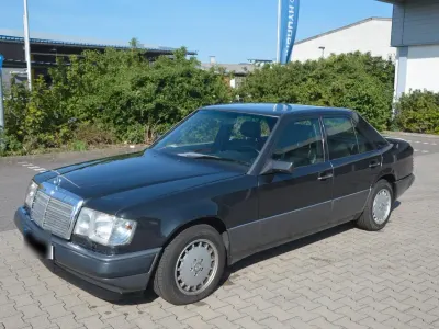 Gebraucht Mercedes 300 220 PS (161 kW) 1990 Andere farben Limousine