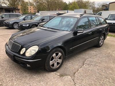 Second-hand Mercedes E200 163 CP (119 kW) 2003 Negru Break