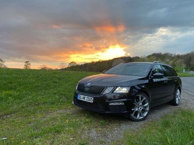 gebraucht Skoda Octavia 2.0 TDI DSG RS Combi RS LED AHK