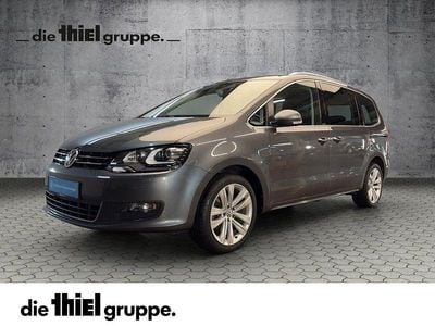 Grau Gebraucht 2021 VW Sharan Active Van / Kleinbus | 30.470 € (Etwas zu teuer)