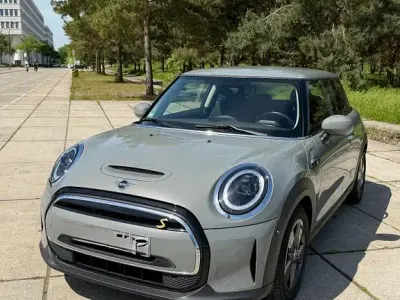 Gebraucht Mini Cooper SE 135 kW (184 PS) 2022 Grau Kleinwagen
