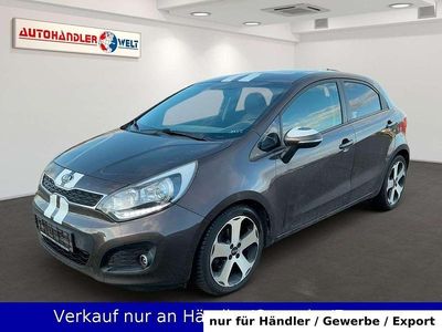 Braun Gebraucht 2014 Kia Rio Platinum Edition Limousine | 5.499 € (Fairer Preis)