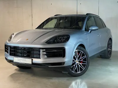 Gebraucht Porsche Cayenne S E-Hybrid 519 PS (381 kW) 2024 Silber SUV