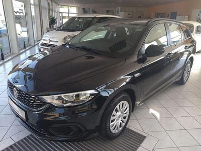 Gebraucht Fiat Tipo Pop 95 PS (69 kW) 2017 Cinema black Kombi