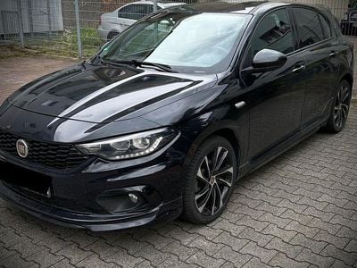 Schwarz Gebraucht 2019 Fiat Tipo Sport Limousine | 13.000 € (Fairer Preis)