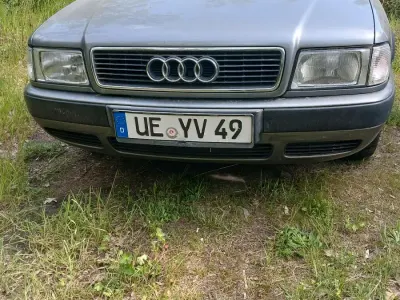 Gebraucht Audi 80 90 PS (66 kW) 1994 Silber Limousine