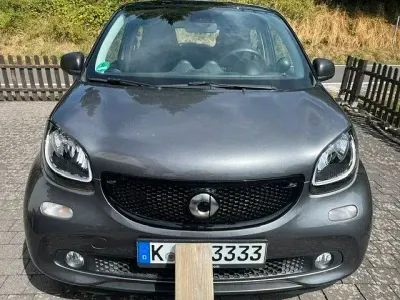 Gebraucht Smart ForFour Passion 71 PS (52 kW) 2018 Grau Kleinwagen