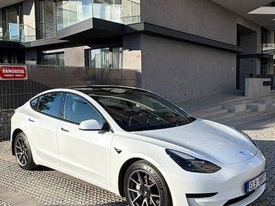 Usado Tesla Model 3 Standard Range Plus 239 kW (325 HP) 2021 Branco Sedan