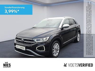 Deep black perleffekt Gebraucht 2024 VW T-Roc Style SUV | 25.780 € (Superpreis)