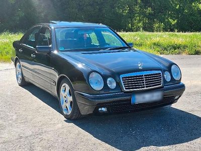 Mercedes E320