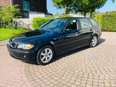 Usata BMW 316 115 CV (84 kW) 2003 Nero Station wagon