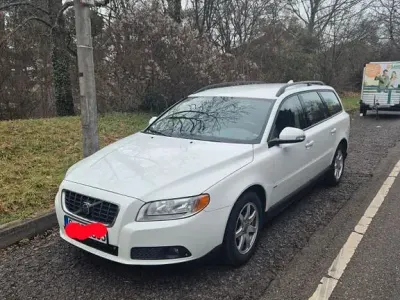 Gebraucht Volvo V70 Kinetic 136 PS (100 kW) 2008 Weiß Kombi