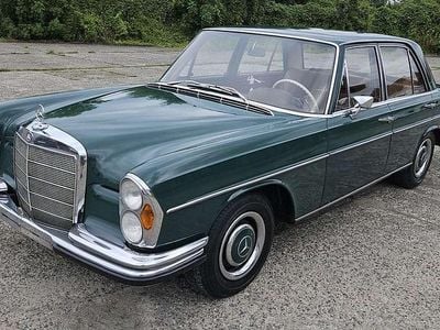 Grün Gebraucht 1967 Mercedes W108 SE Limousine | 9.900 €