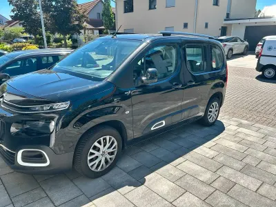 Gebraucht Citroën Berlingo Feel 96 PS (70 kW) 2019 Schwarz Van / Kleinbus