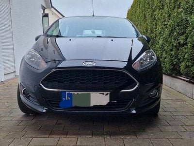 Gebraucht Ford Fiesta Cool & Connect 101 PS (74 kW) 2017 Schwarz Kleinwagen