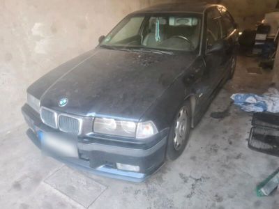 BMW 323 Compact