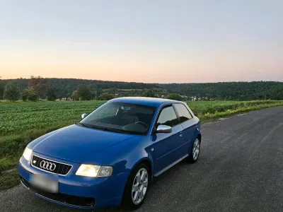 Gebraucht Audi S3 250 PS (183 kW) 2026 Blau Limousine