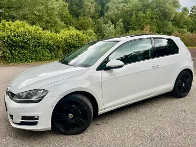 Gebraucht VW Golf VII Highline 150 PS (110 kW) 2014 Weiß Kleinwagen