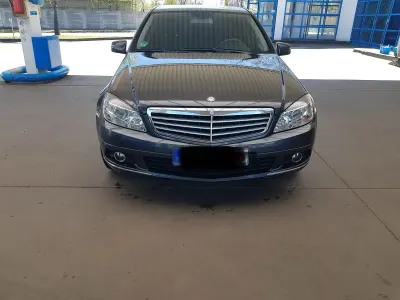Second-hand Mercedes C200 184 CP (135 kW) 2010 Gri Berlinǎ