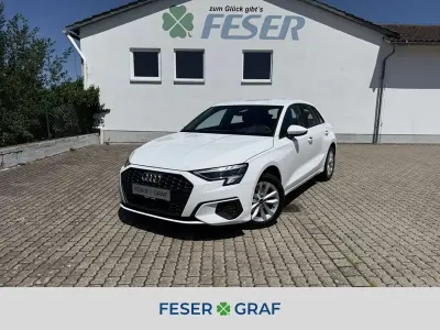 Gebraucht Audi A3 Business 110 PS (80 kW) 2023 Weiß Limousine