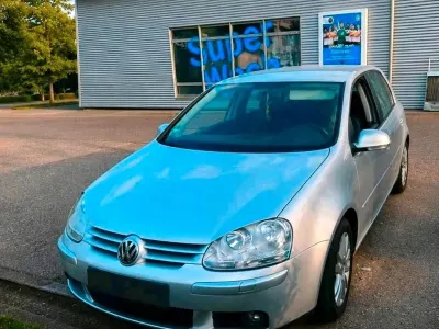 Używany VW Golf V Goal 80 KM (58 kW) 2006 Srebrny Hatchback