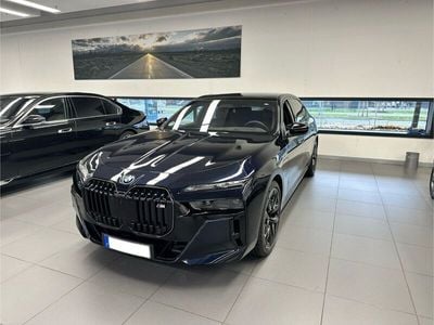 BMW M760e