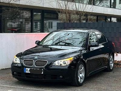 Schwarz Gebraucht 2004 BMW 530 Limousine | 5.800 € (Fairer Preis)