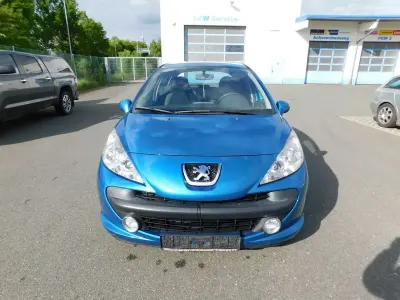 Gebraucht Peugeot 207 Urban Move 73 PS (53 kW) 2009 Blau Limousine