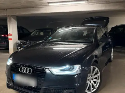 Używany Audi A4 S-Line 245 KM (180 kW) 2016 Niebieski Kombi