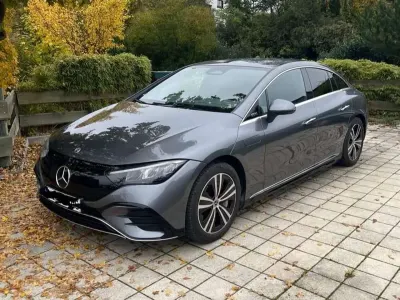 Gebraucht Mercedes EQE300 AMG line 180 kW (245 PS) 2022 Grau Limousine