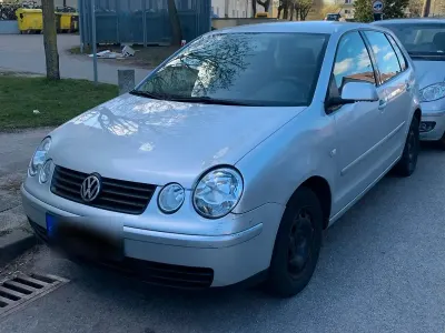 Gebraucht VW Polo 75 PS (55 kW) 2003 Silber Kleinwagen