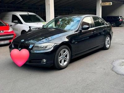 Gebraucht BMW 318 143 PS (105 kW) 2009 Schwarz Limousine