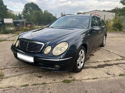 Mercedes E320