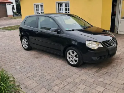 Gebraucht VW Polo 70 PS (51 kW) 2009 Schwarz Kleinwagen