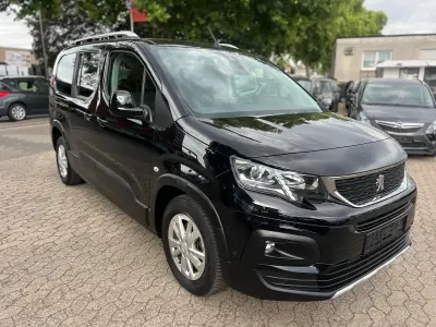 Gebraucht Peugeot Rifter Active 131 PS (96 kW) 2019 Schwarz Van / Kleinbus