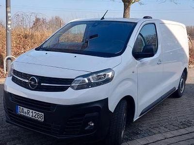 Gebraucht Opel Vivaro 102 PS (75 kW) 2022 Weiß Van / Kleinbus
