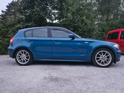 Gebraucht BMW 118 122 PS (89 kW) 2006 Blau Kleinwagen
