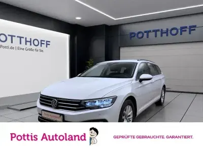 Gebraucht VW Passat Business 150 PS (110 kW) 2023 Gletscherweiß metallic Kombi