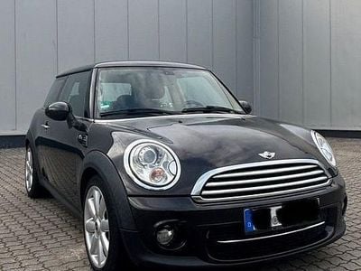 Begagnad Mini Cooper D 111 HK (81 kW) 2013 Brun Halvkombi