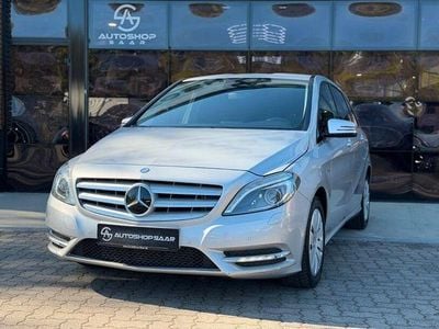 Gebraucht Mercedes B200 156 PS (114 kW) 2012 Silber Van / Kleinbus