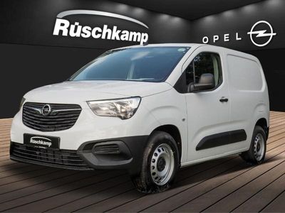 Gebraucht 2024 Opel Combo-e Life Edition Limousine | 27.980 € (Teuer)
