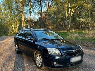 Usata Toyota Avensis 126 CV (92 kW) 2007 Blu Station wagon