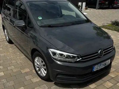 Gebraucht VW Touran Comfortline 116 PS (85 kW) 2017 Grau Van / Kleinbus