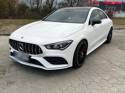 Gebraucht Mercedes CLA200 AMG line 166 PS (122 kW) 2019 Weiß Limousine