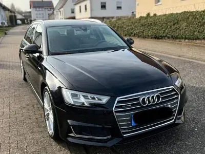 Gebraucht Audi A4 Advanced 190 PS (139 kW) 2019 Schwarz Kombi